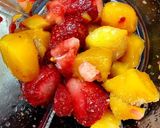 Foto del paso 1 de la receta: Batido de mango y frutilla