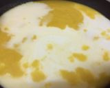 A picture of step 7 of Pumpkin coconut soup.