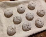 A picture of step 6 of German Sourdough Rye Bread Rolls (Roggenmischbrötchen).