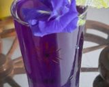 A picture of step 1 of Clitorian drink.