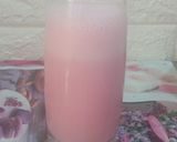 صورة لخطوة 1 من وصفة ميلك شيك Strawberry milkshake 🍓💌