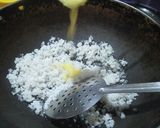 A picture of step 1 of Peanut-Chana-Coconut lai/chikki.