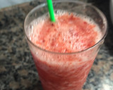 Foto del paso 3 de la receta: Licuado de frutilla y naranja🍓🍊