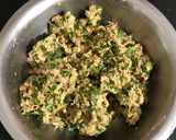 A picture of step 3 of Methi palak muthiya dhokla.