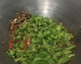 Foto langkah ke 5 dari resep Tumis pare anti pahit.
