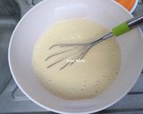 Foto langkah ke 2 dari resep Martabak Lenggang Kekinian Super Mudah No Mixer No Blender.