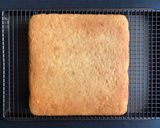 A picture of step 4 of Lemon Butter Cake.