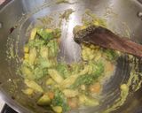 A picture of step 1 of KHOW SUEY (BURMESE NOODLES).