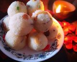 A picture of step 4 of Rava laddu.