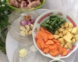 Foto langkah ke 1 dari resep Sup Ayam Sederhana 👌.