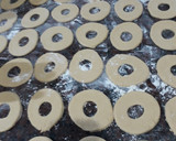 Foto del paso 4 de la receta: Donas, rosquitas, rosquillas (como más te guste decirle)