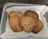 A picture of step 5 of Small batch of Chocolate chip shortbread.