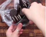 A picture of step 1 of Cookies and ice cream pie.