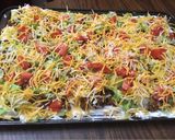 A picture of step 7 of Taco pizza.