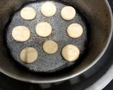 A picture of step 3 of Diet biscuits 🫓 🫓 baking without oven.