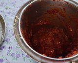 A picture of step 2 of Chinese shezwan sauce.