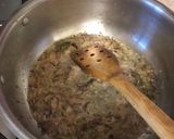A picture of step 4 of Gobi tikka masala.
