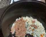 A picture of step 1 of Oriental rice /minced meat rice.