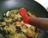 Foto langkah ke 3 dari resep Sapo Tofu Mix Jamur Enoki.