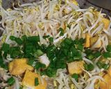 Foto langkah ke 6 dari resep Tumis toge tahu.