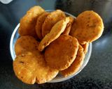 A picture of step 4 of Mathri.