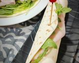 Foto del paso 4 de la receta: Wrap de pavo y rúcula