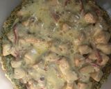 Foto del paso 5 de la receta: Tarta de brócoli y zanahoria rellena de pollo (sin harina)