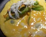 Foto del paso 3 de la receta: Omelette de flor de calabaza en salsa verde. 😊