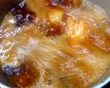 รูปขั้นตอนการทำที่ 2 ของ เส้นเล็กน้ำตีนไก่ตุ๋นต้มยำ