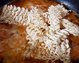 मसाला मैगी नूडल्स (Masala maggi noodles recipe in hindi) रेसिपी चरण 6 फोटो