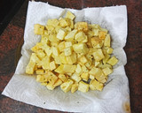 Foto del paso 3 de la receta: Garbanzos con carne picada y papas fritas