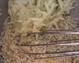 Foto del paso 3 de la receta: Budín de manzanas, coco y chía (Sin harina, sin azúcar) 🍏