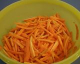 Foto langkah ke 1 dari resep Kering Wortel Simple.