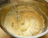 Pudingos vaníliakrém tortába, süteménybe recept fázis 4 fotója