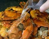 Foto langkah ke 5 dari resep Udang Kepiting saos Padang.