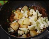 આલૂ ગોબી મટર મસાલા (Aloo Gobi Matar Masala Recipe In Gujarati) રેસીપી સ્ટેપ5ફોટો