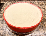 Foto del paso 9 de la receta: Tarta con chocolate blanco “día de los enamorados”