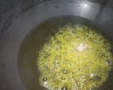 A picture of step 2 of Cauliflower dry bhaji.