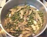Foto del passaggio 4 della ricetta Penne ai piselli e carciofi