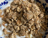 Foto del paso 2 de la receta: Yogur con granola y almendras