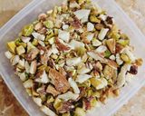 A picture of step 3 of Nuts Tea Cake..🥧🥧.