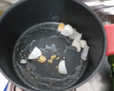 Foto del paso 2 de la receta: Chuleta con hueso en salsa roja