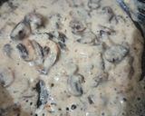 Foto langkah ke 4 dari resep Wagyu Beef Steak with Mushroom Sauce.