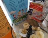 Foto langkah ke 2 dari resep Overnight banana oat smoothies.