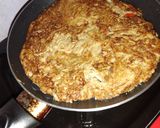 Foto langkah ke 3 dari resep Omelete Mie Telur.