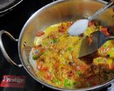 साधी सोपी अंडा भुर्जी (Anda Bhurji Recipe In Marathi) रेसिपी स्टेप 6 फोटो 