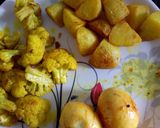 ডিম ফুলকপির ঝোল(dim foolkopir jhol recipe in Bengali) রেসিপির ধাপ 1 ছবি