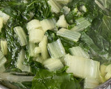 Foto del paso 2 de la receta: Acelgas esparragadas