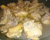 Hình bước làm 2 của món Gà ta kho sả