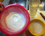 Foto del paso 1 de la receta: Pan casero, súper esponjoso y fácil de hacer. Sin masa madre